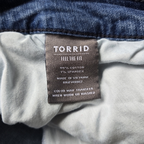 Torrid Mid Rise Vintage Stretch Flare Jeans Size 24 Short - Picture 9 of 11